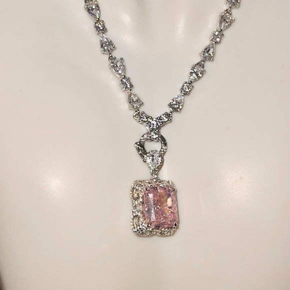 Rare pink crystal beautiful custom designed detachable charm cocktail necklace - Picture 7 of 14